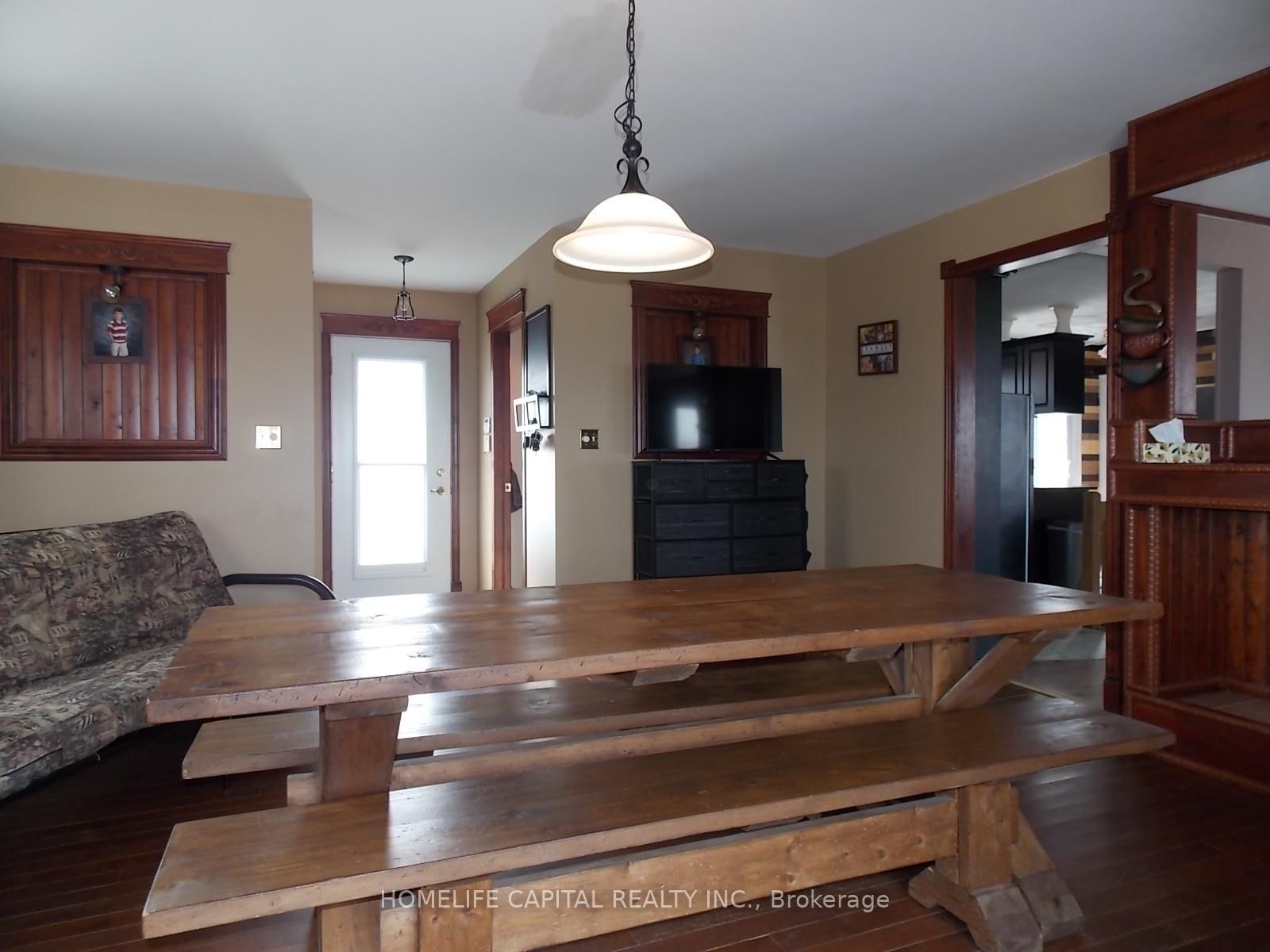 1091 County Rd 15 Road • Alfred and Plantagenet, ON photo 12
