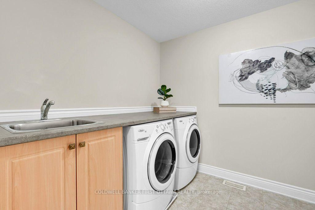 163 Sonesta Circle • Ottawa, ON photo 36