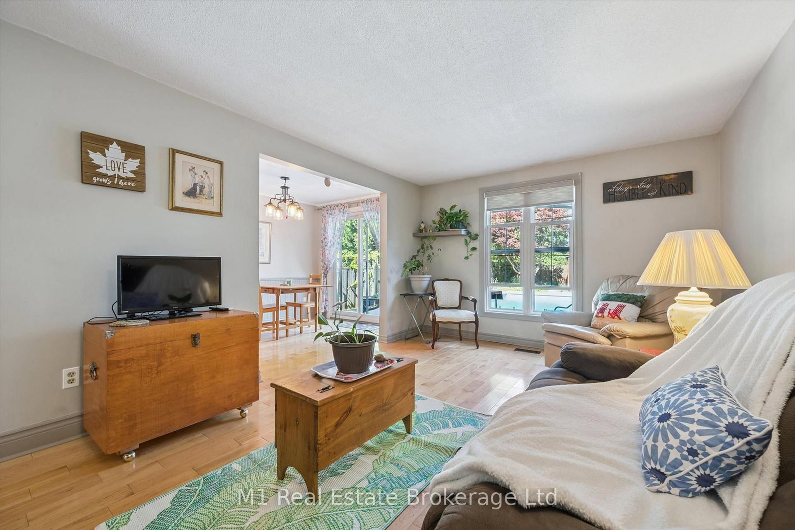 567 Willow Road • Guelph, ON photo 10