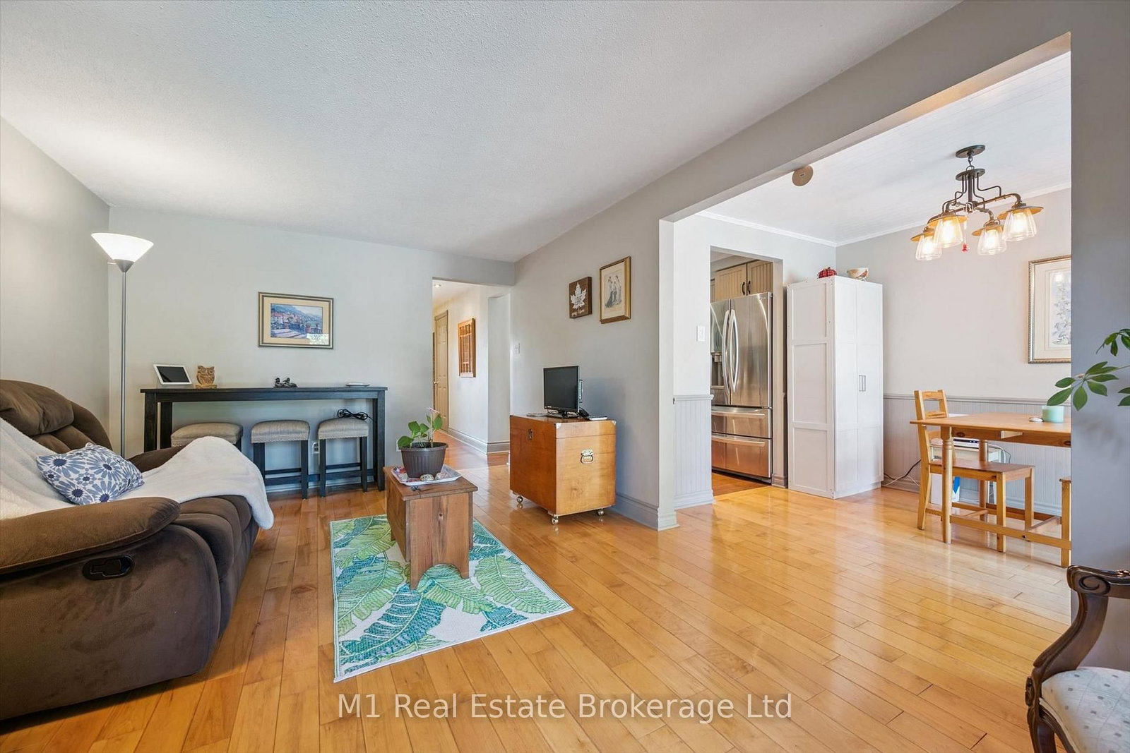 567 Willow Road • Guelph, ON photo 11