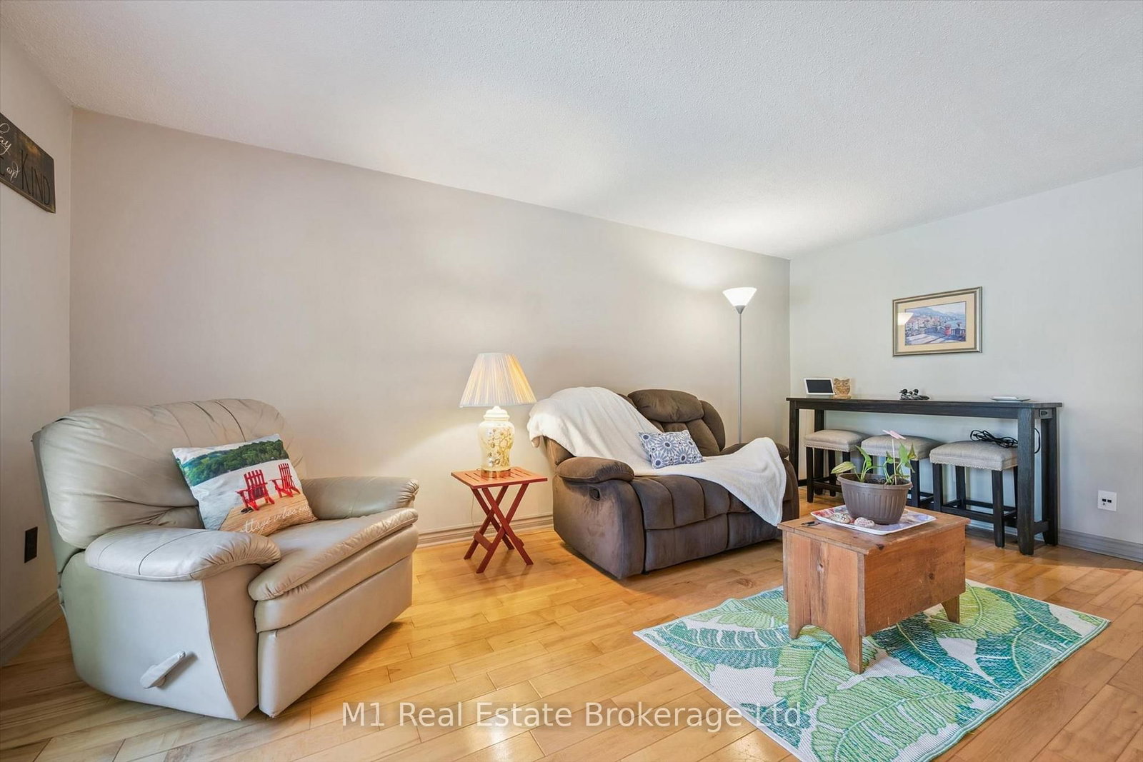 567 Willow Road • Guelph, ON photo 12