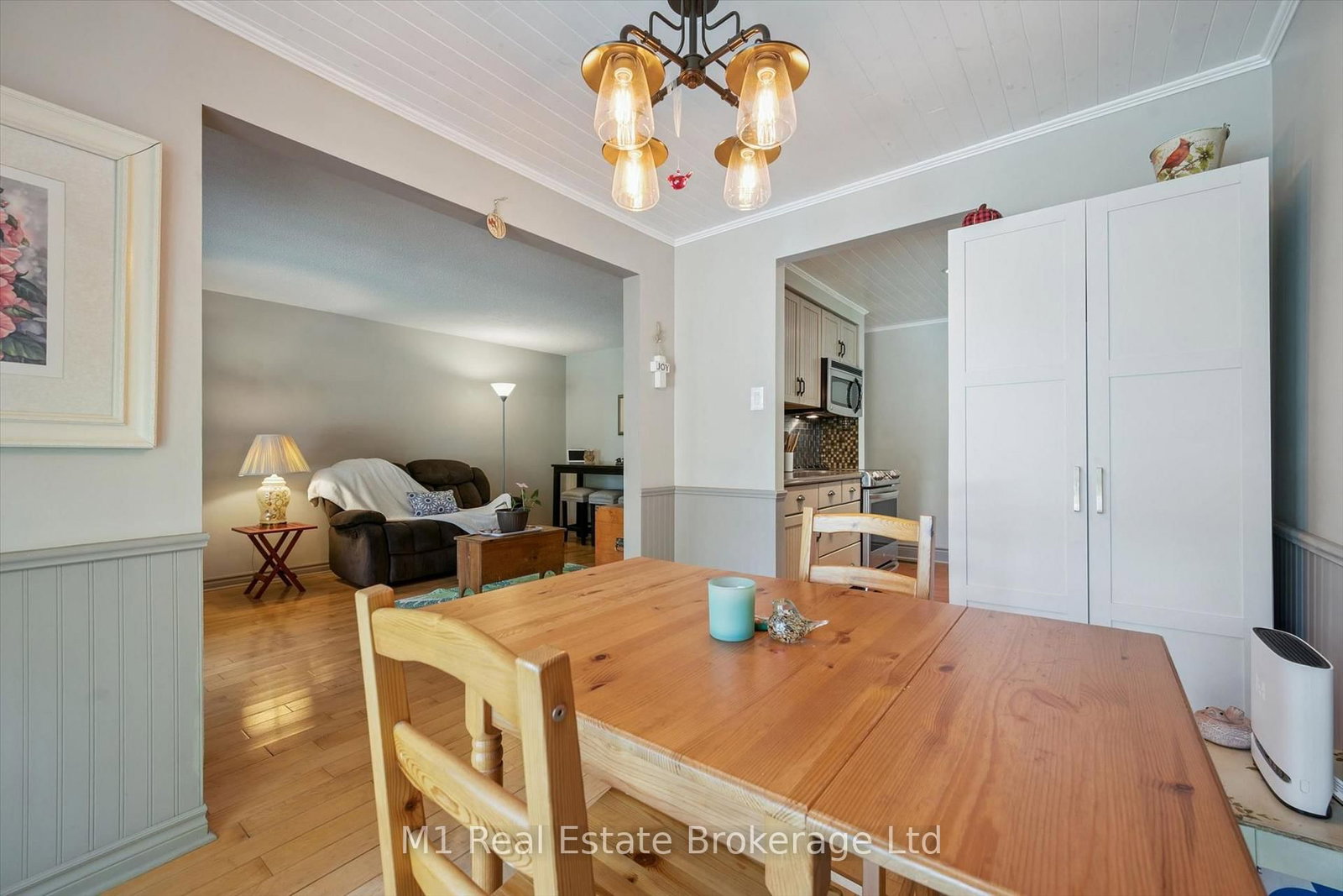 567 Willow Road • Guelph, ON photo 14