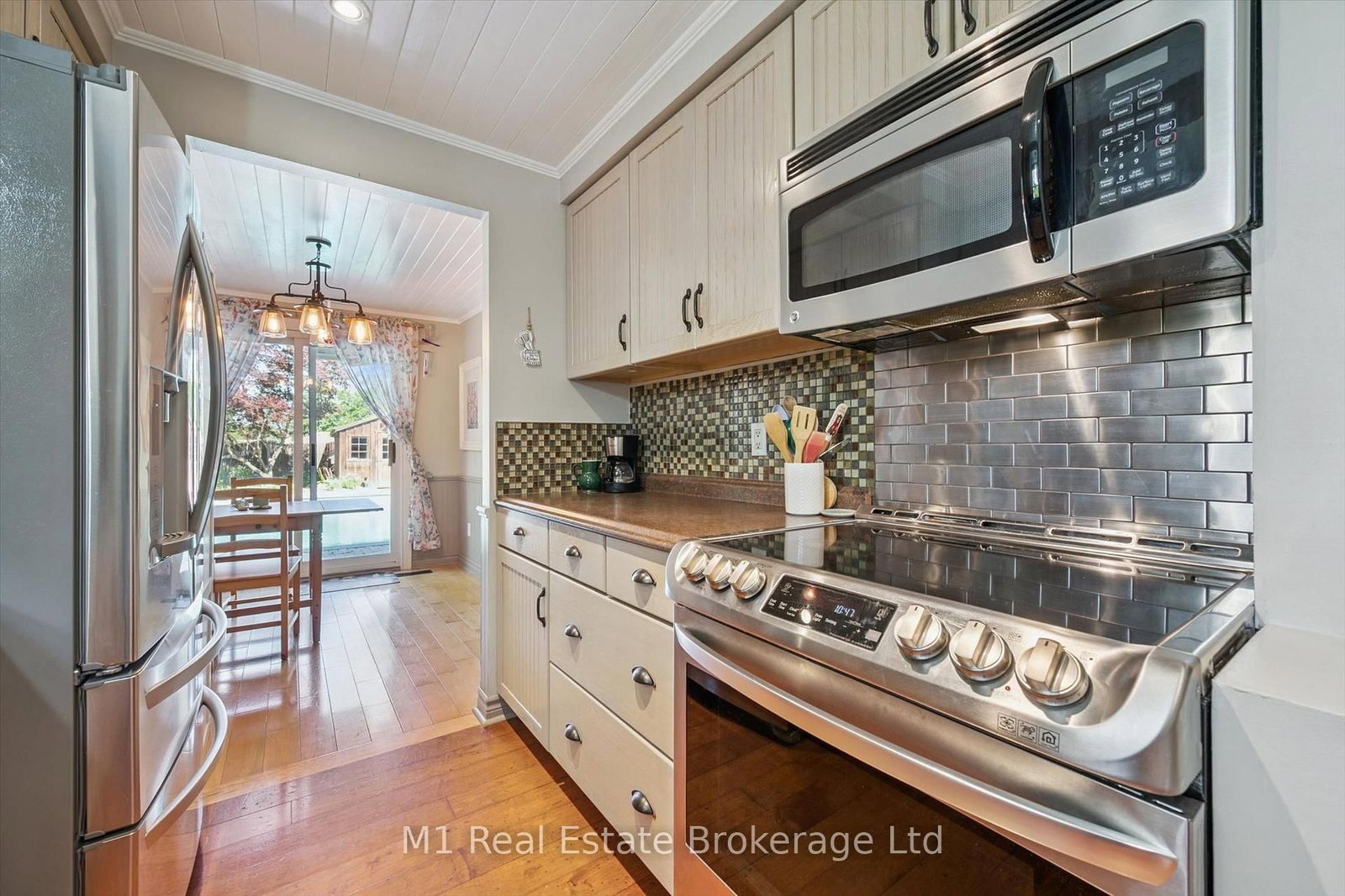 567 Willow Road • Guelph, ON photo 17
