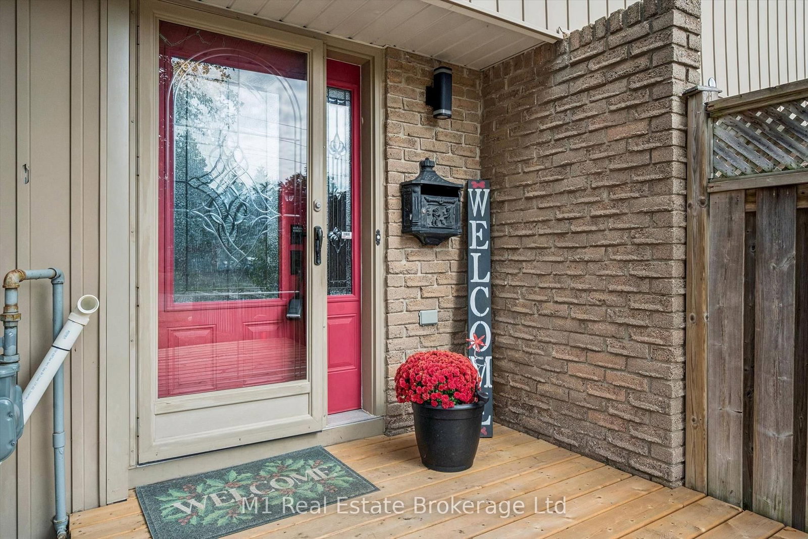 567 Willow Road • Guelph, ON photo 6