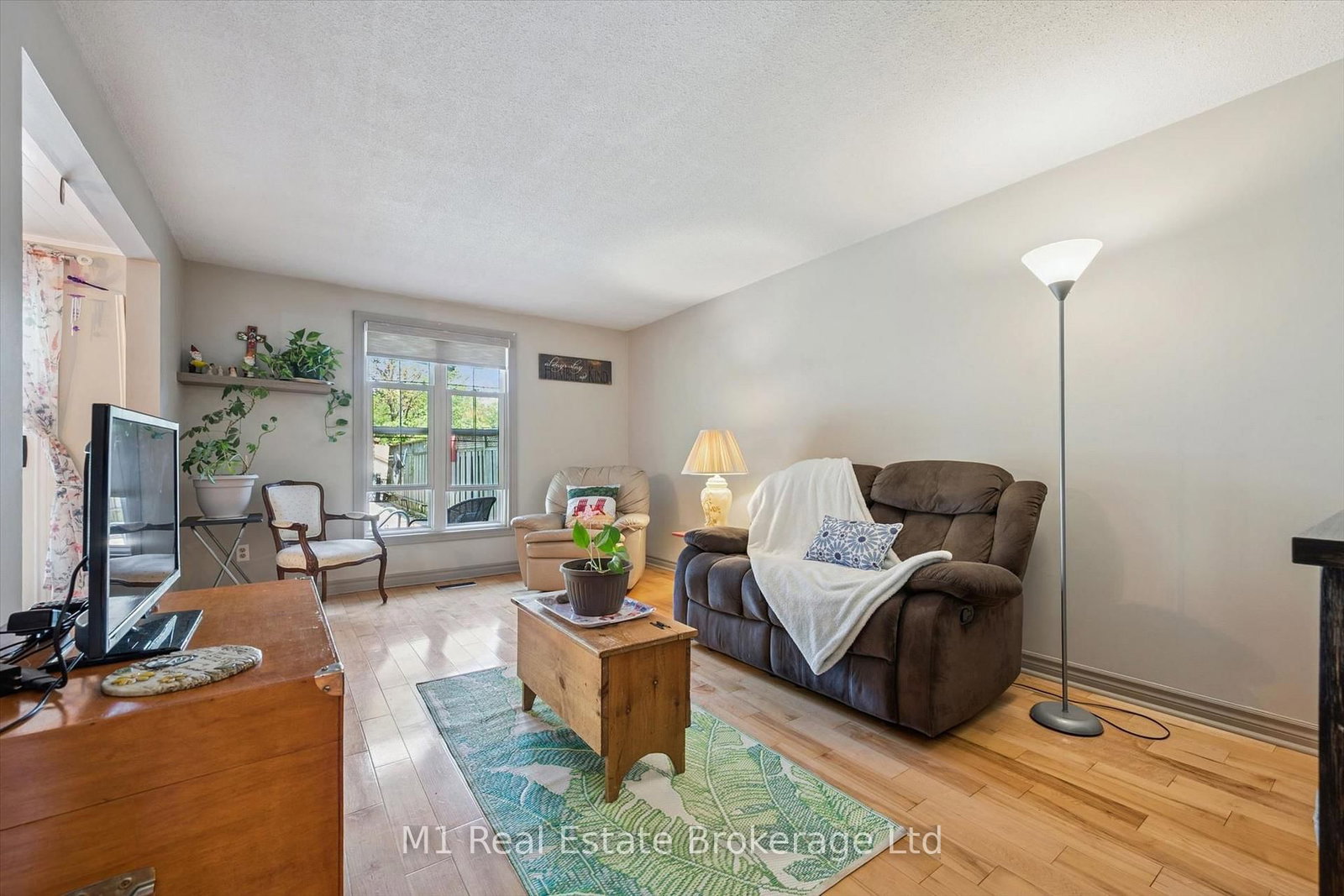 567 Willow Road • Guelph, ON photo 9