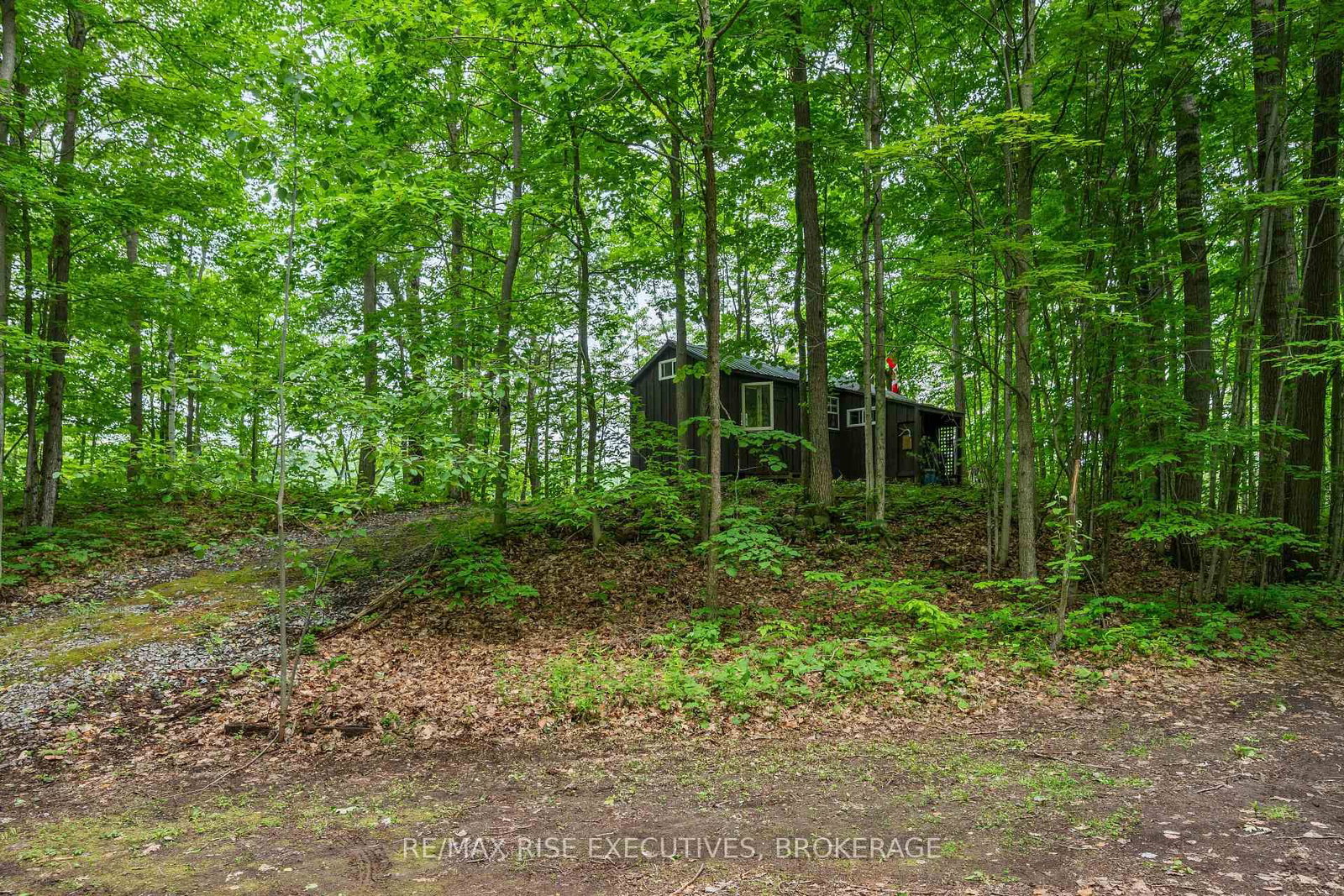 2120 Charlie Green Road • Perth Road, ON photo 23
