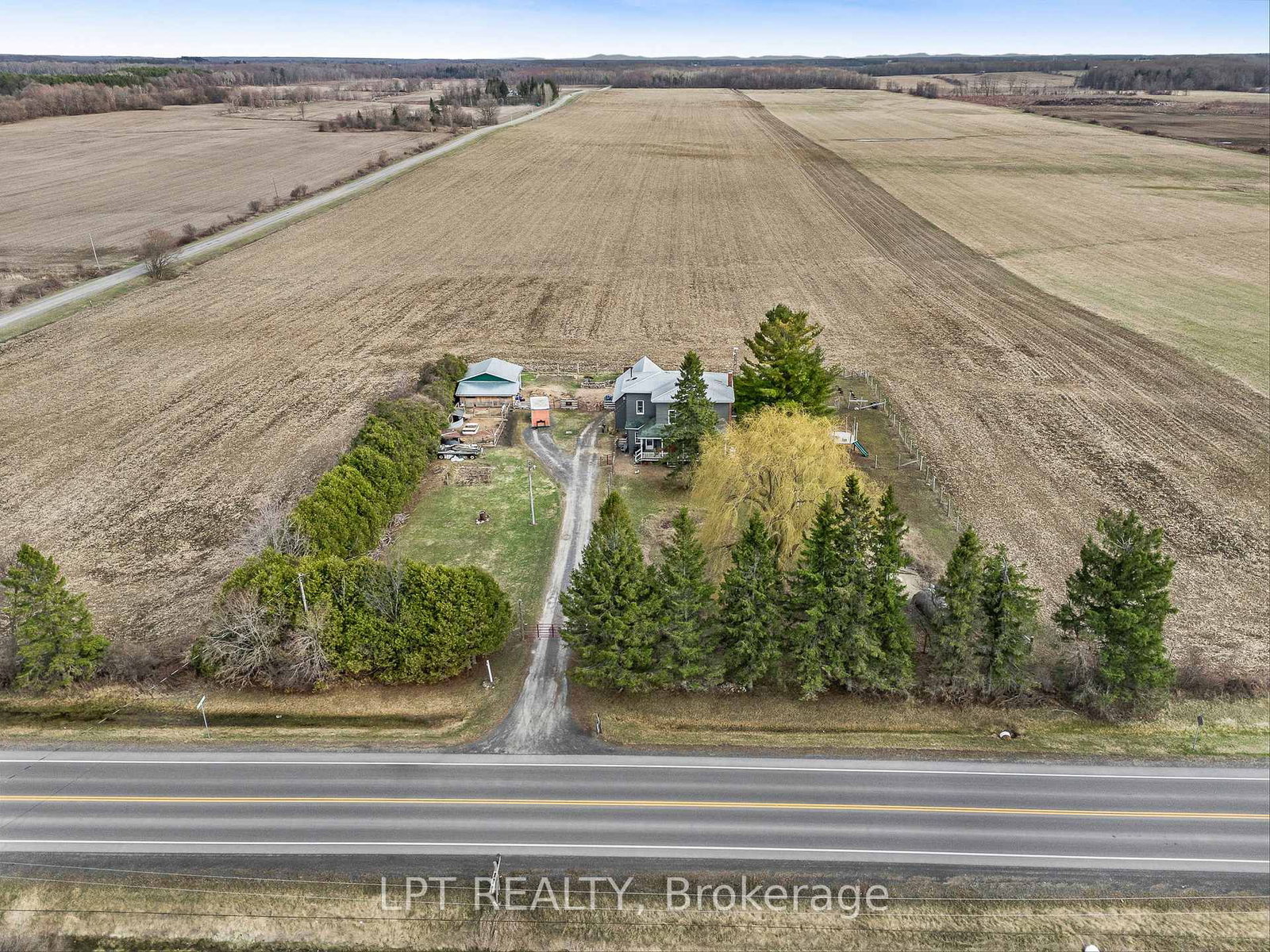 21630 Laggan-Glenelg Road • North Glengarry, ON photo 35