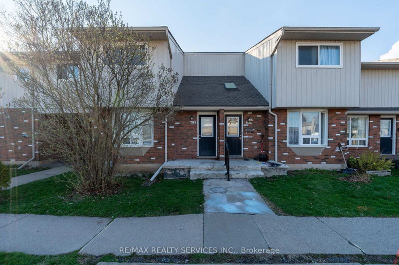 176 - 100 Brownleigh Avenue