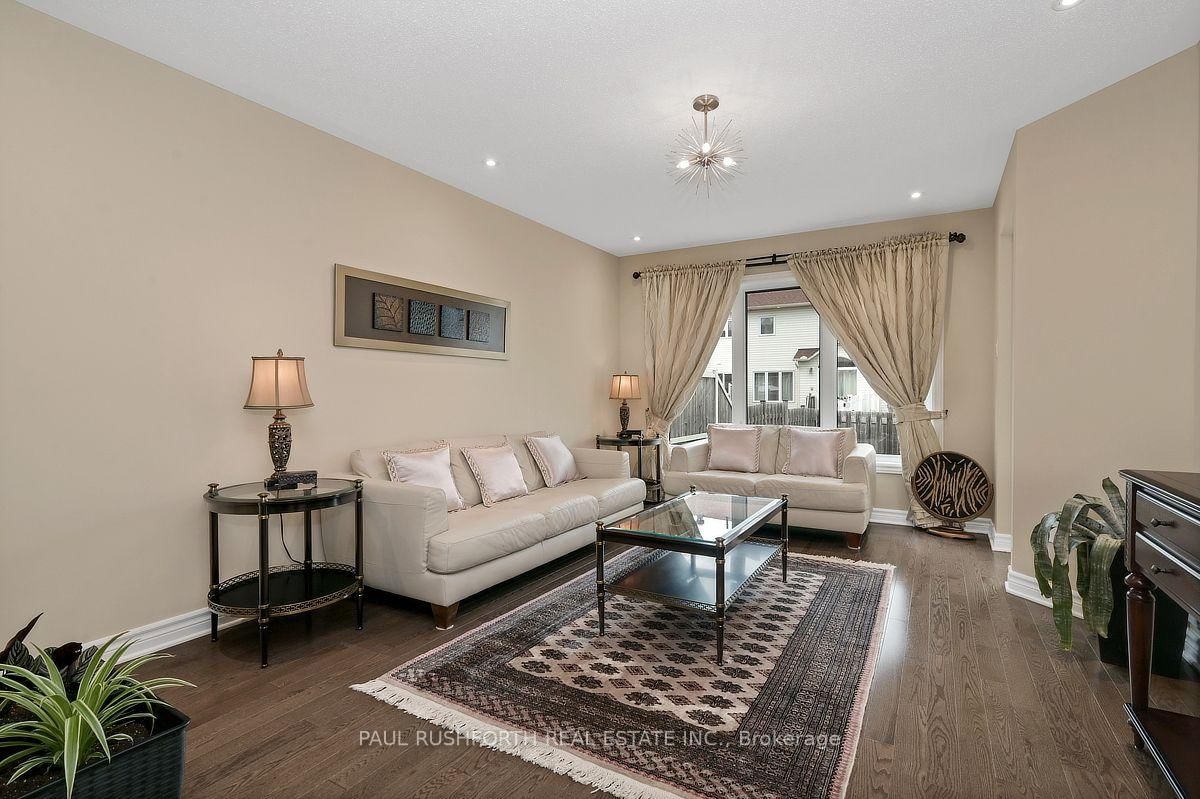 117 Lerta Way • Ottawa, ON photo 5