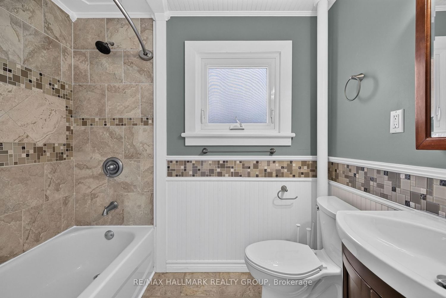 23 Victoria Avenue • North Grenville, ON photo 40