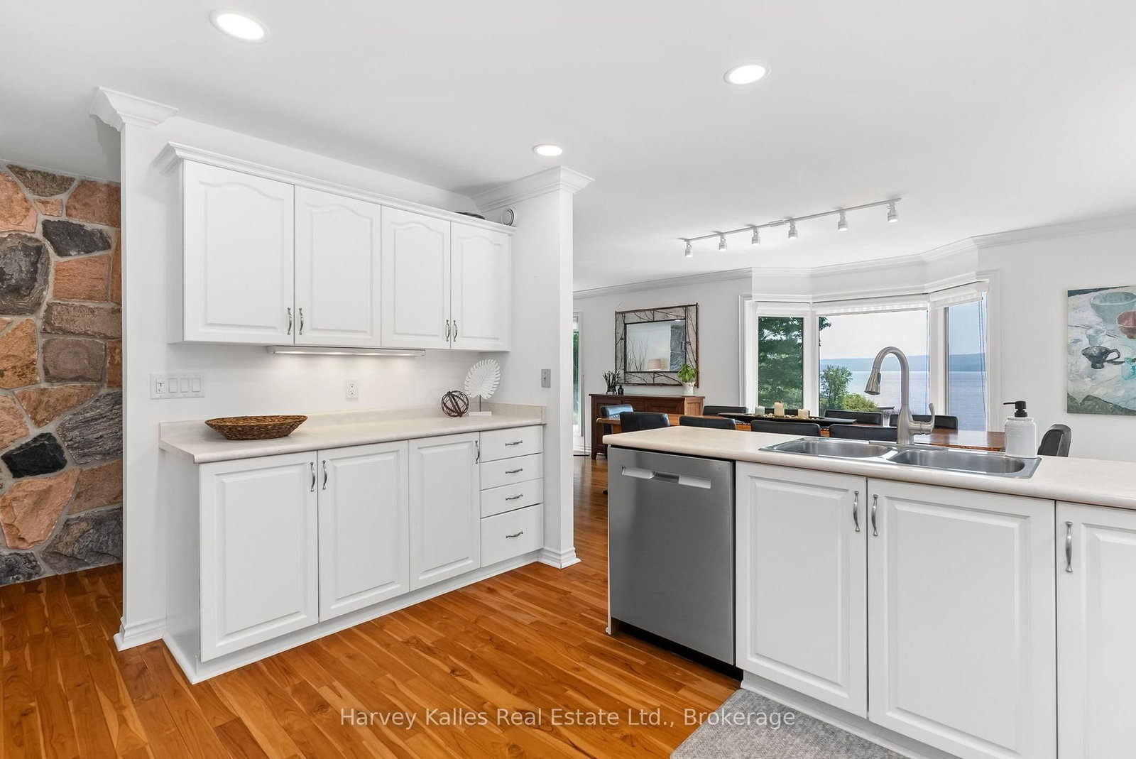 1061 Sawmill Lane • Lake of Bays, ON photo 21