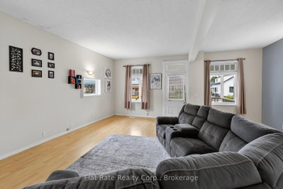398 EDISON Avenue • Peterborough, ON photo 6
