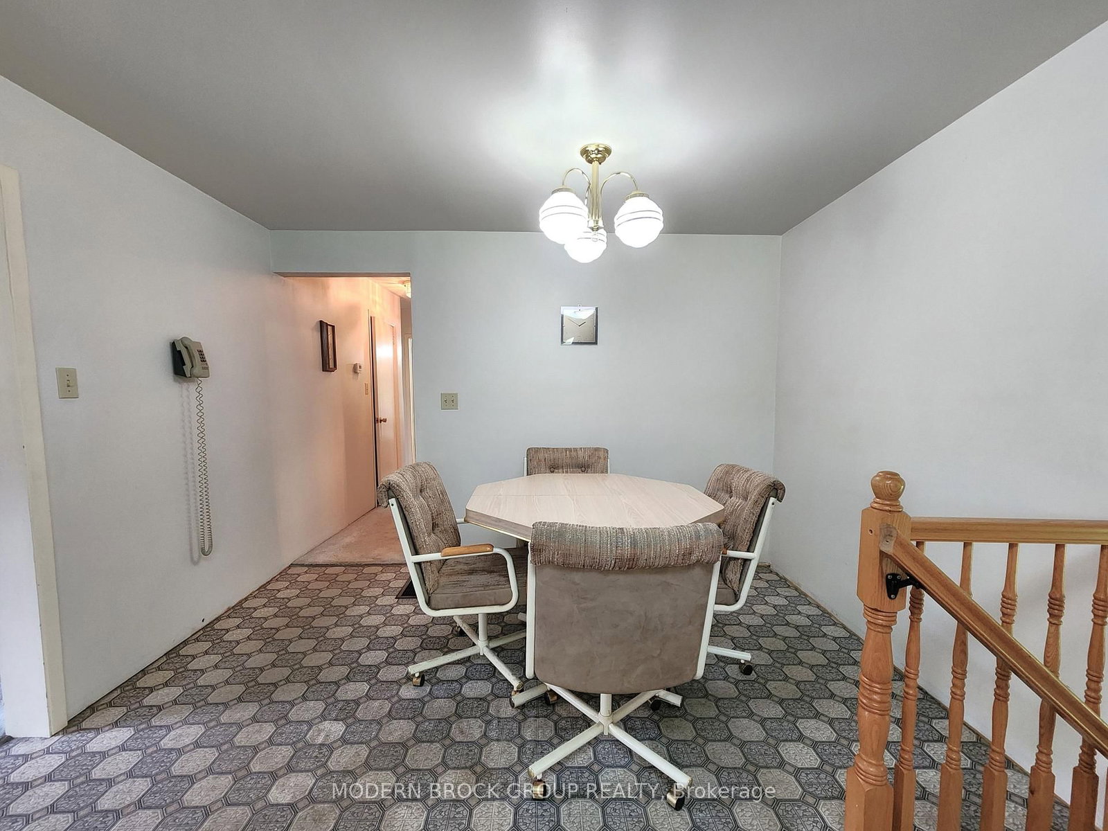 70 Victoria Road • Brockville, ON photo 16