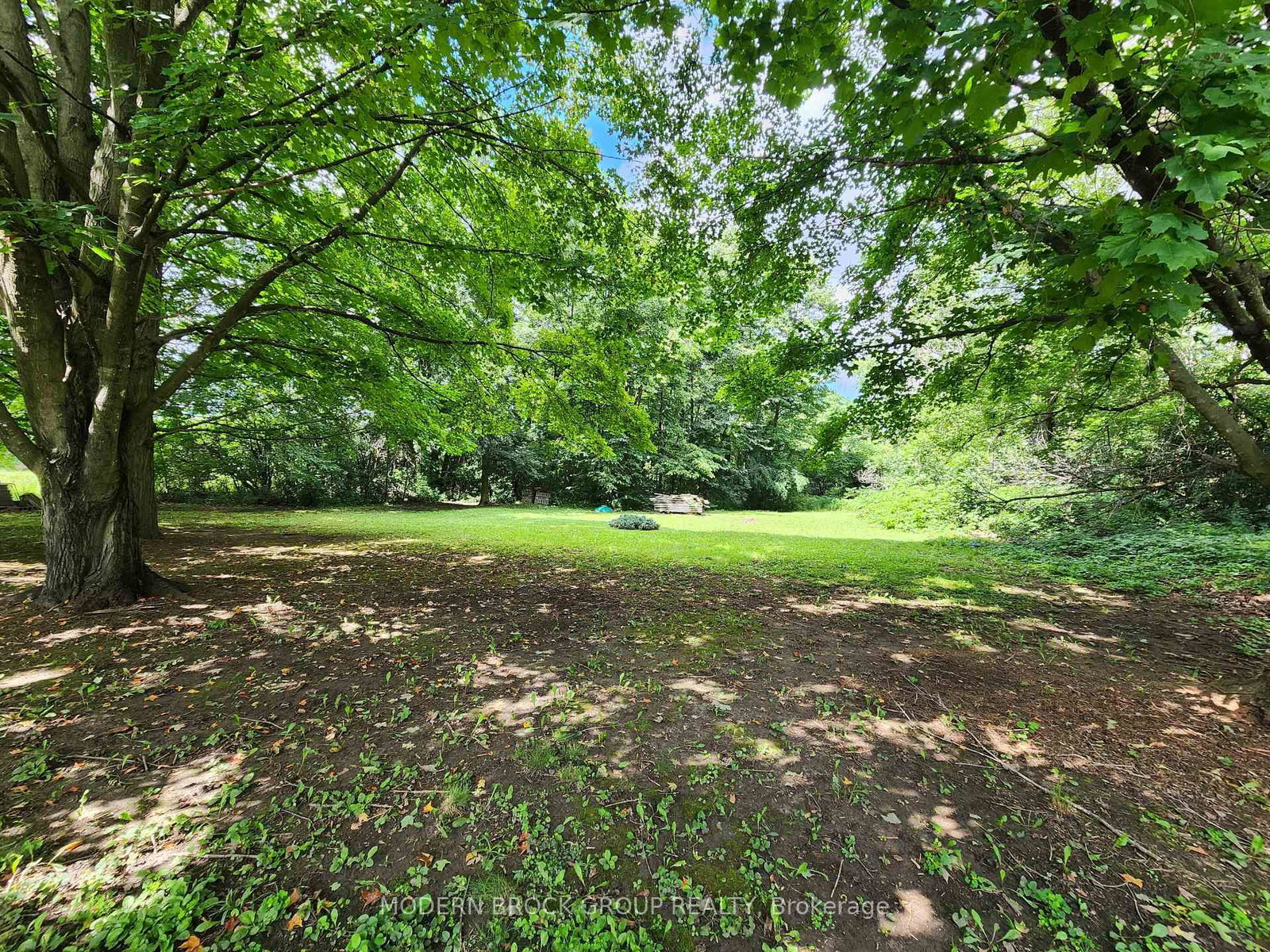 70 Victoria Road • Brockville, ON photo 36
