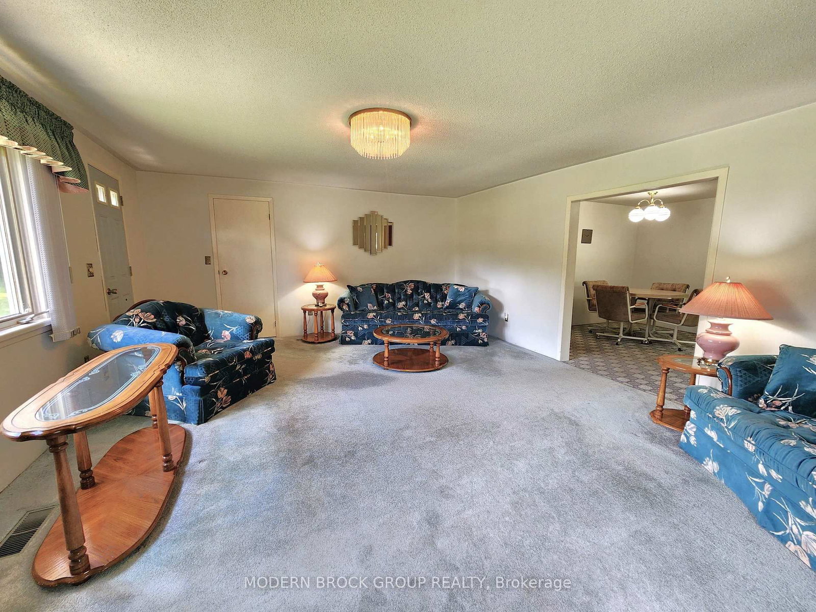 70 Victoria Road • Brockville, ON photo 5