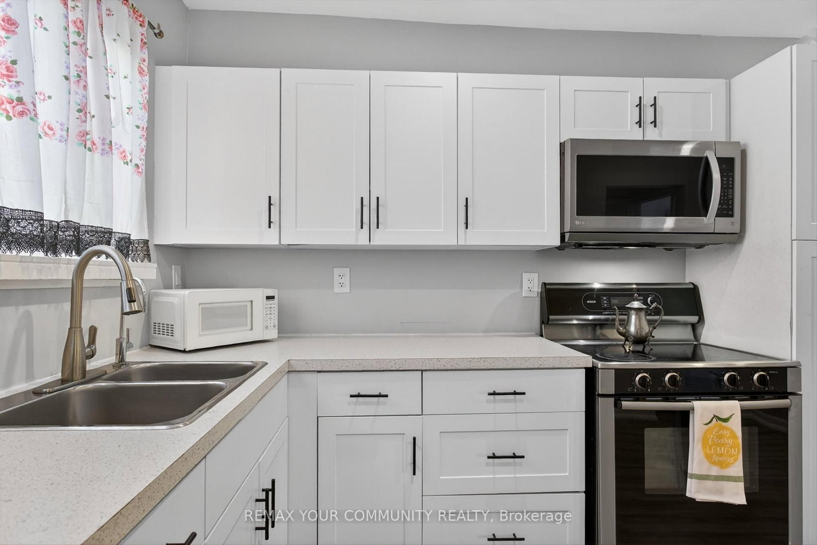 426 Wolsely Street • Peterborough, ON photo 11