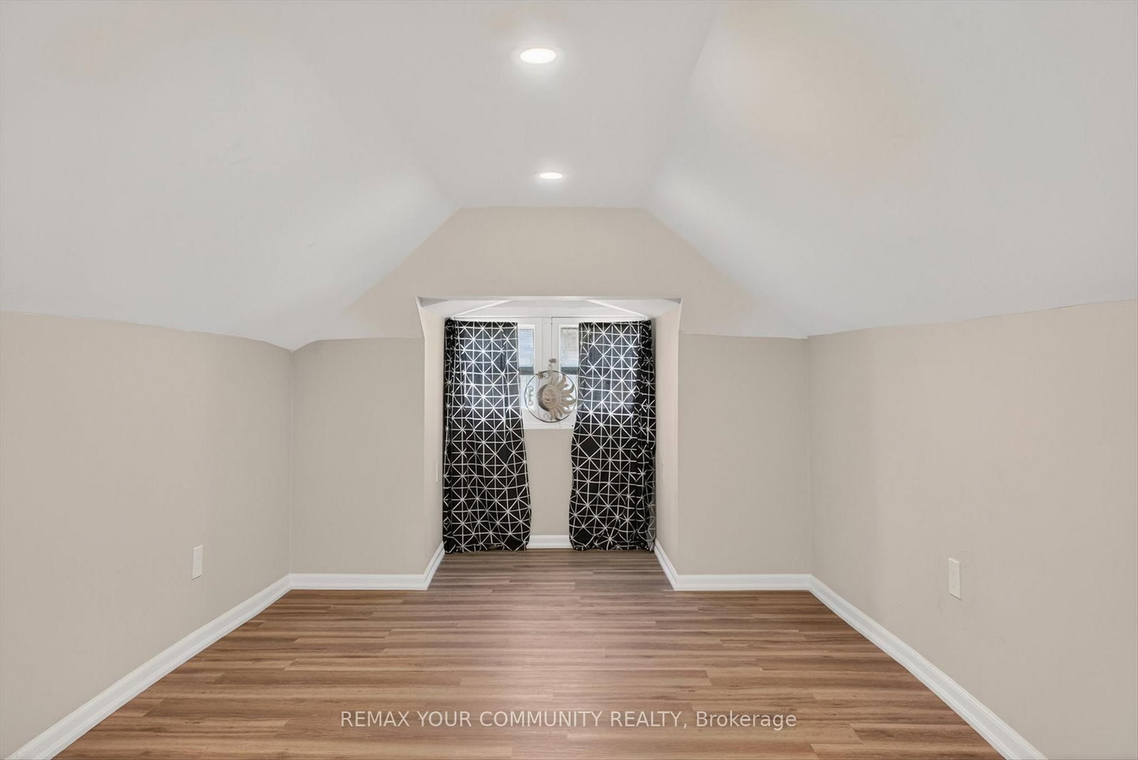 426 Wolsely Street • Peterborough, ON photo 20