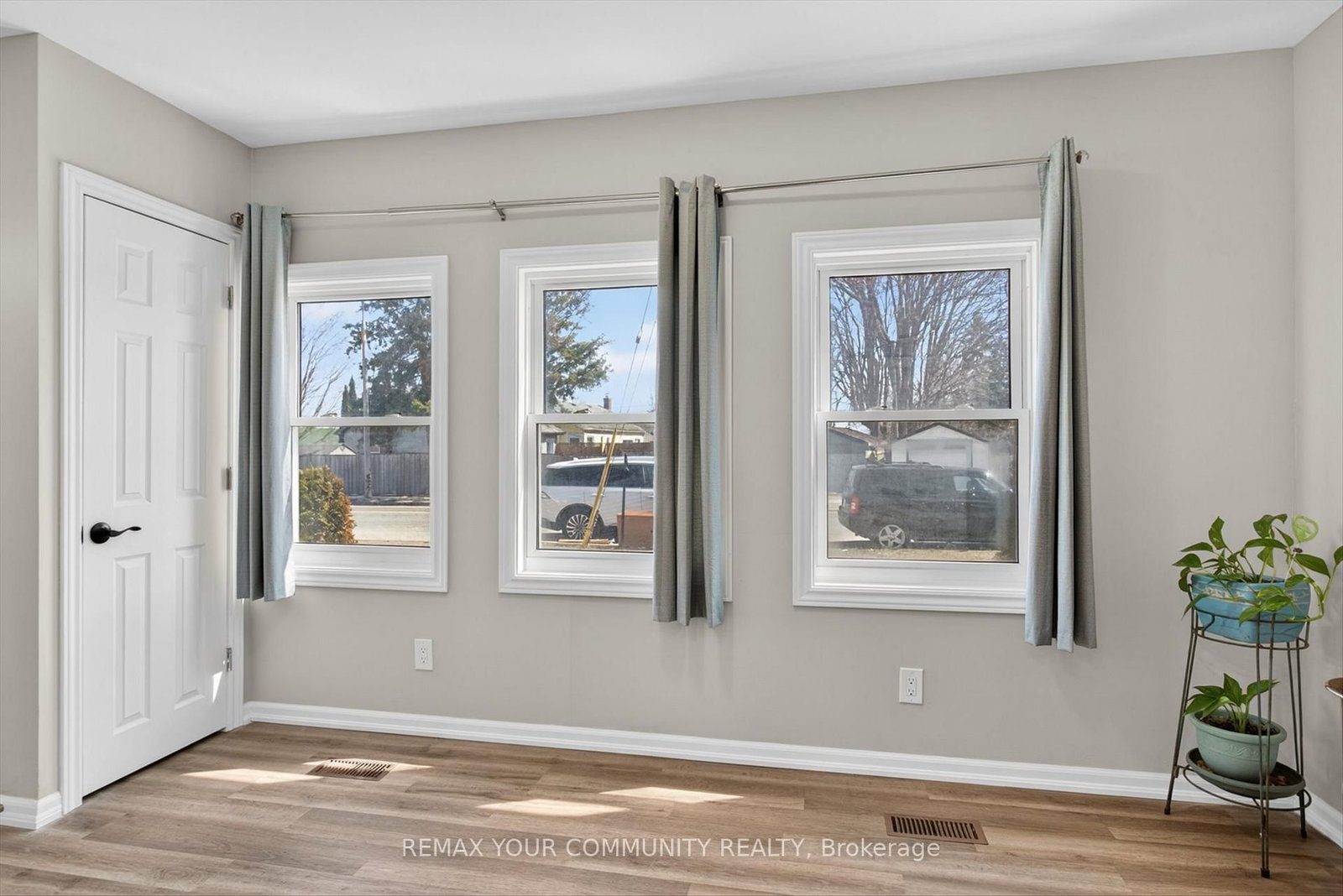 426 Wolsely Street • Peterborough, ON photo 4
