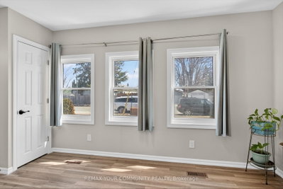 426 Wolsely Street • Peterborough, ON photo 4