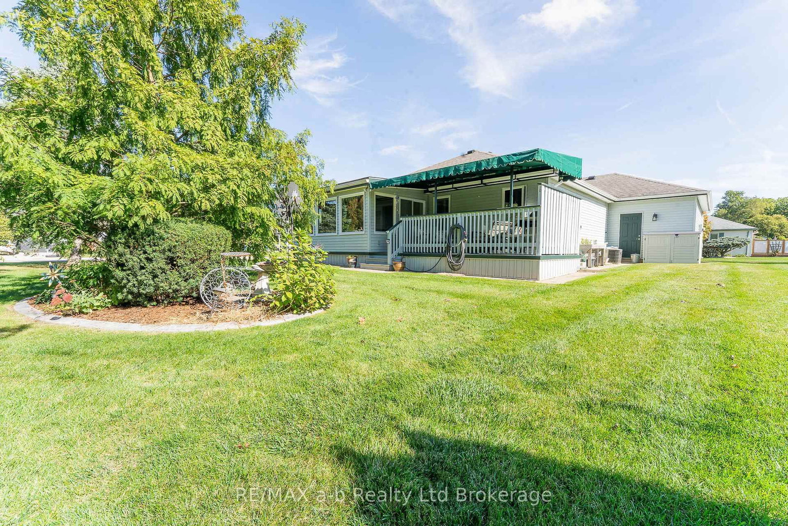 23 Armstrong Drive • Tillsonburg, ON photo 33