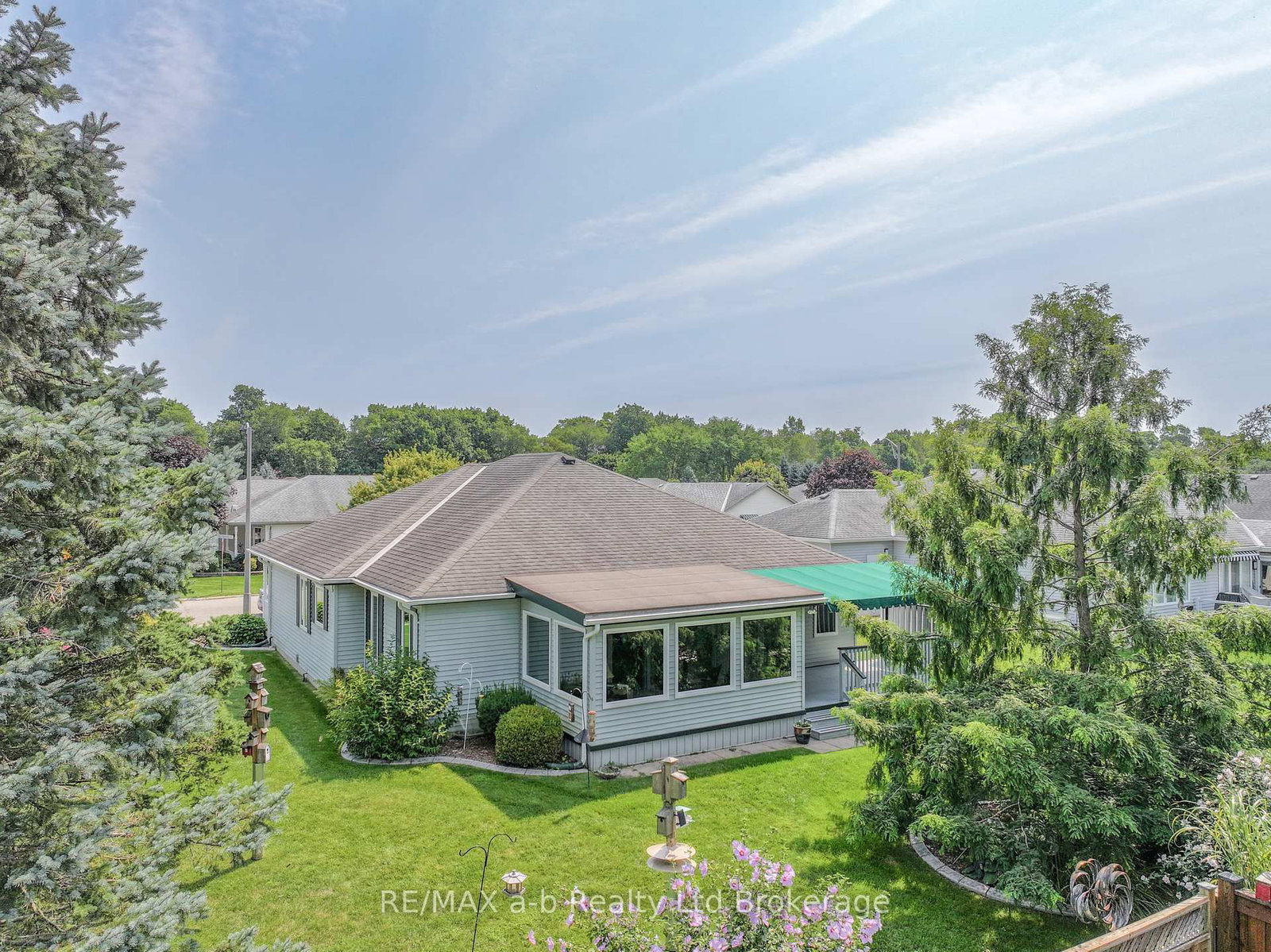 23 Armstrong Drive • Tillsonburg, ON photo 36