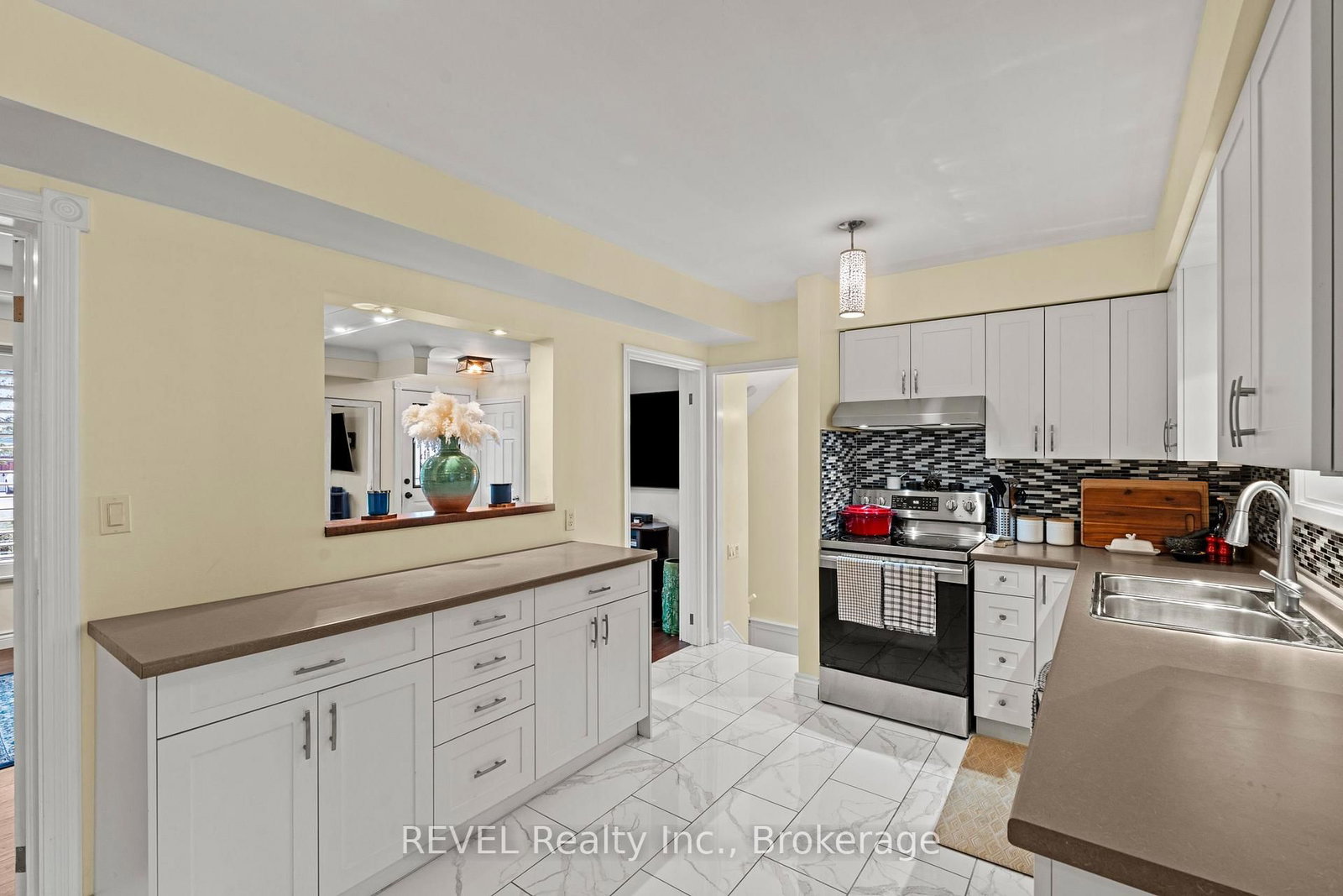 28 Black Knight Road • St. Catharines, ON photo 12