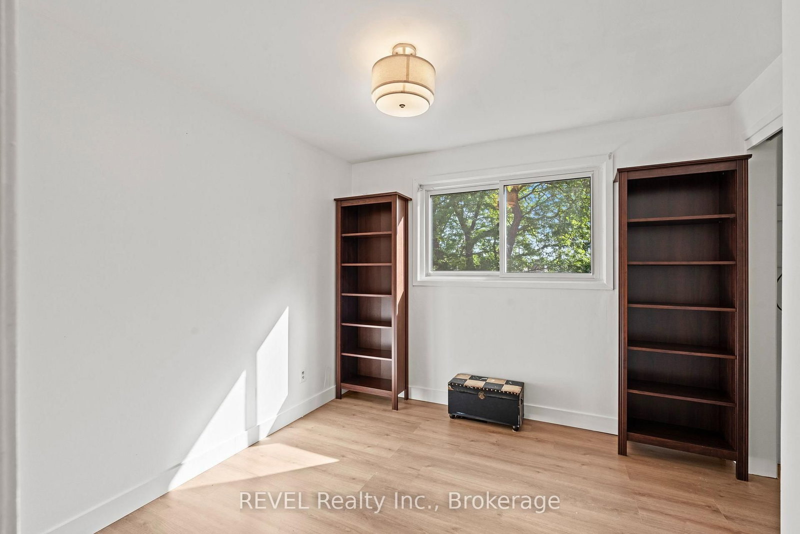 28 Black Knight Road • St. Catharines, ON photo 24