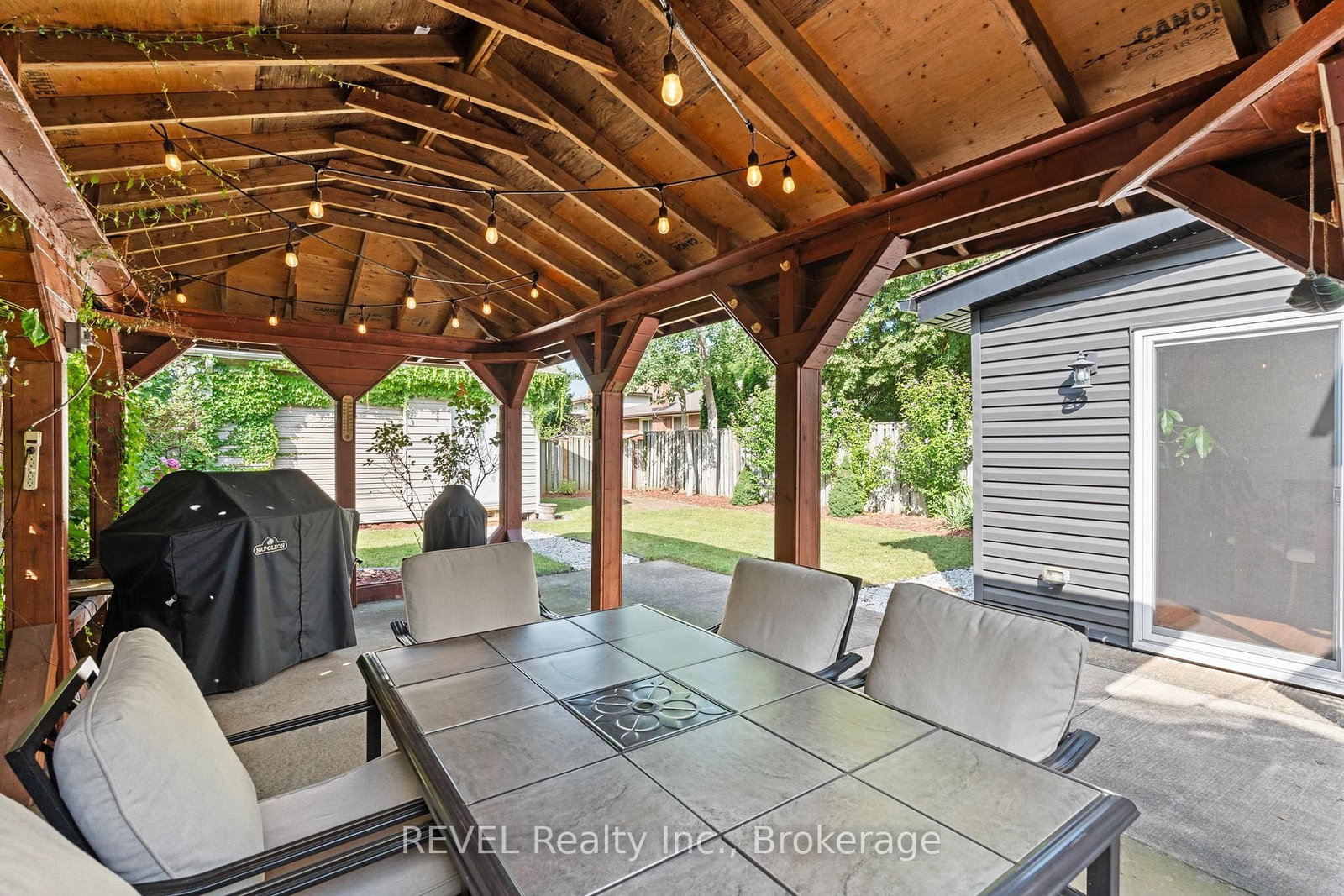 28 Black Knight Road • St. Catharines, ON photo 32