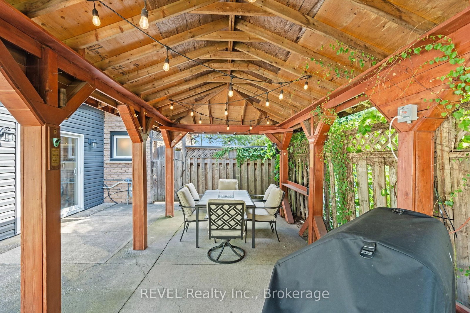 28 Black Knight Road • St. Catharines, ON photo 34