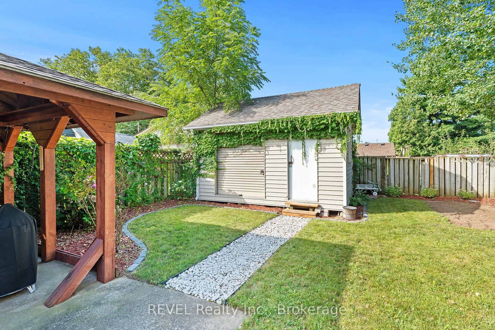 28 Black Knight Road • St. Catharines, ON photo 35