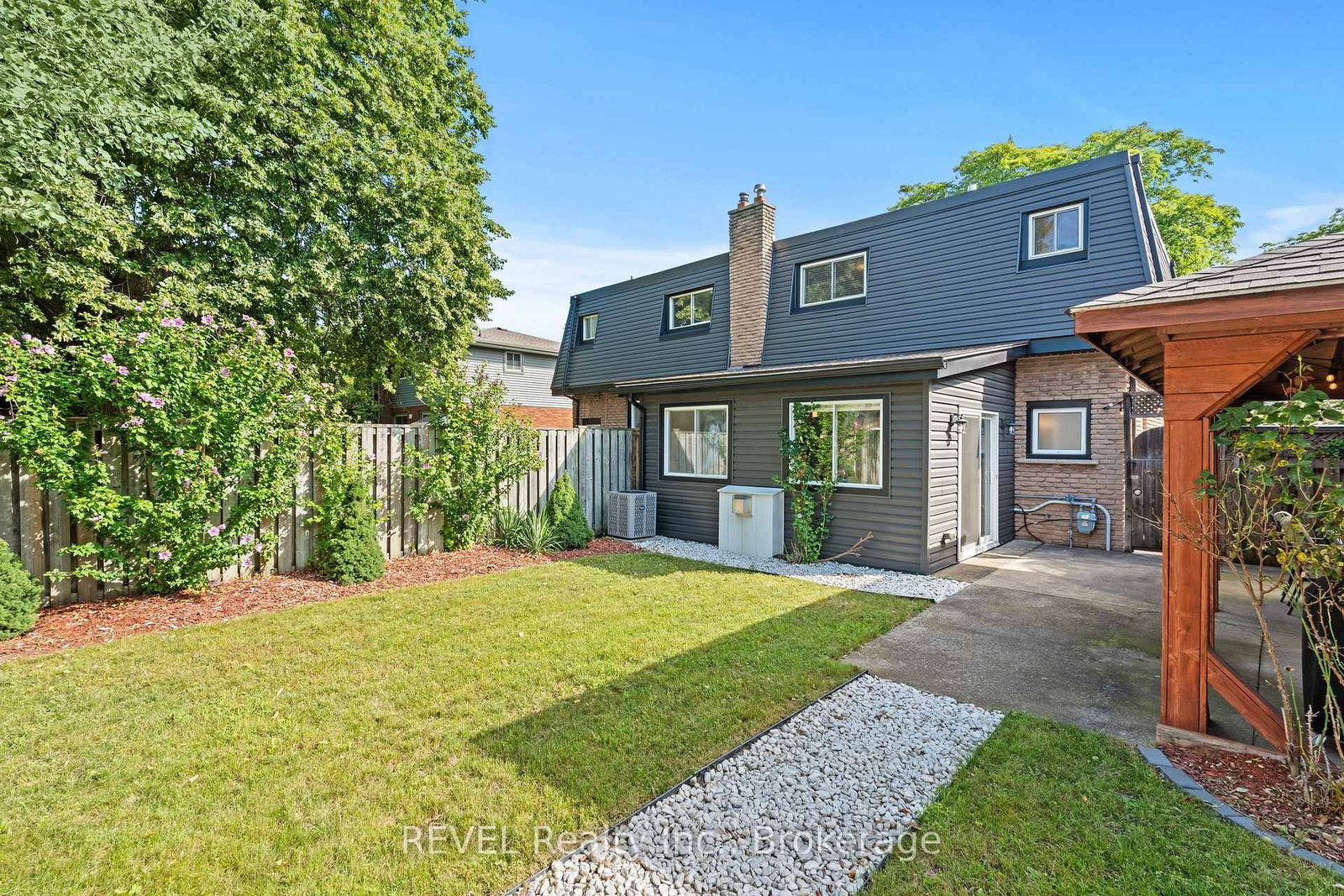28 Black Knight Road • St. Catharines, ON photo 36