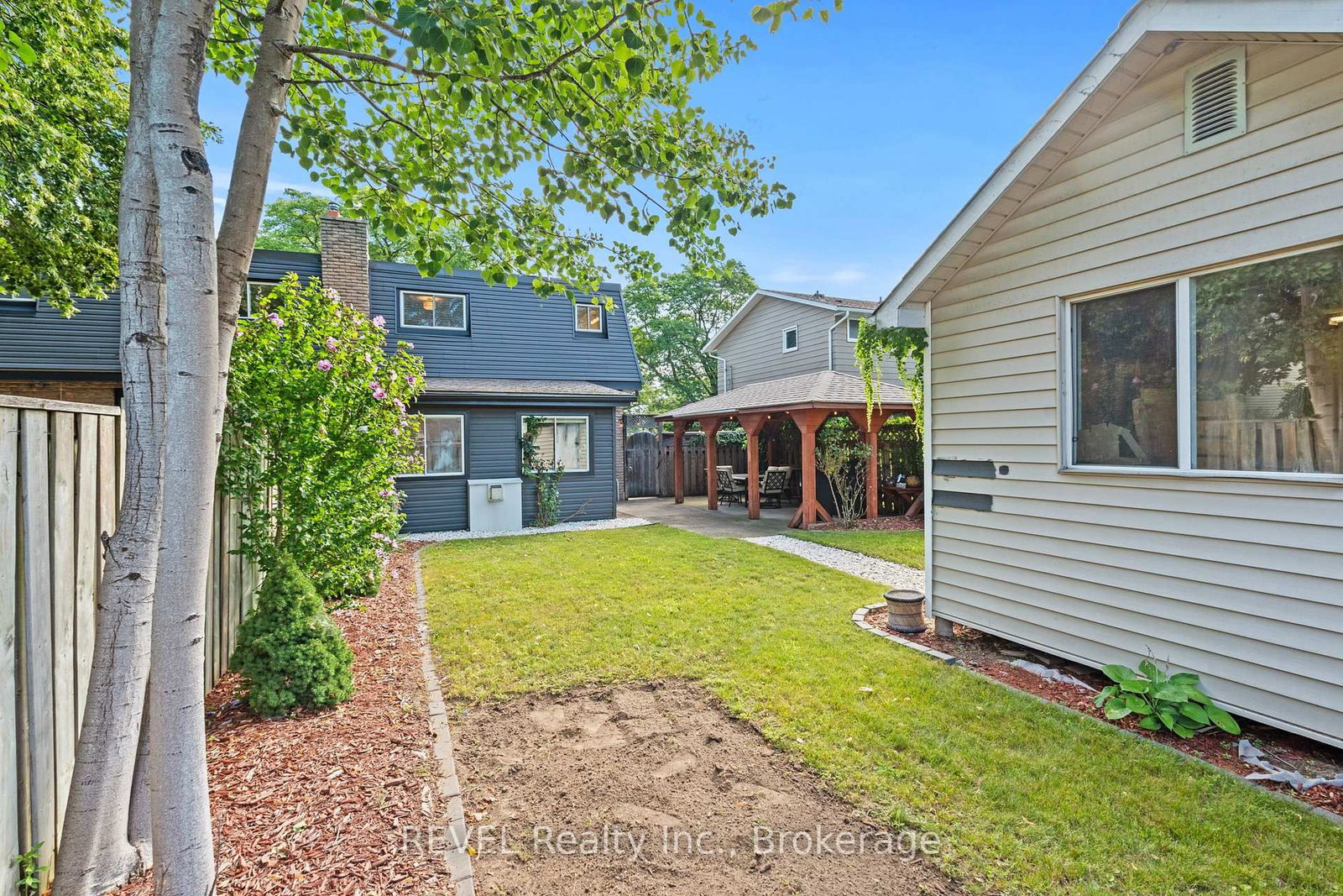 28 Black Knight Road • St. Catharines, ON photo 38