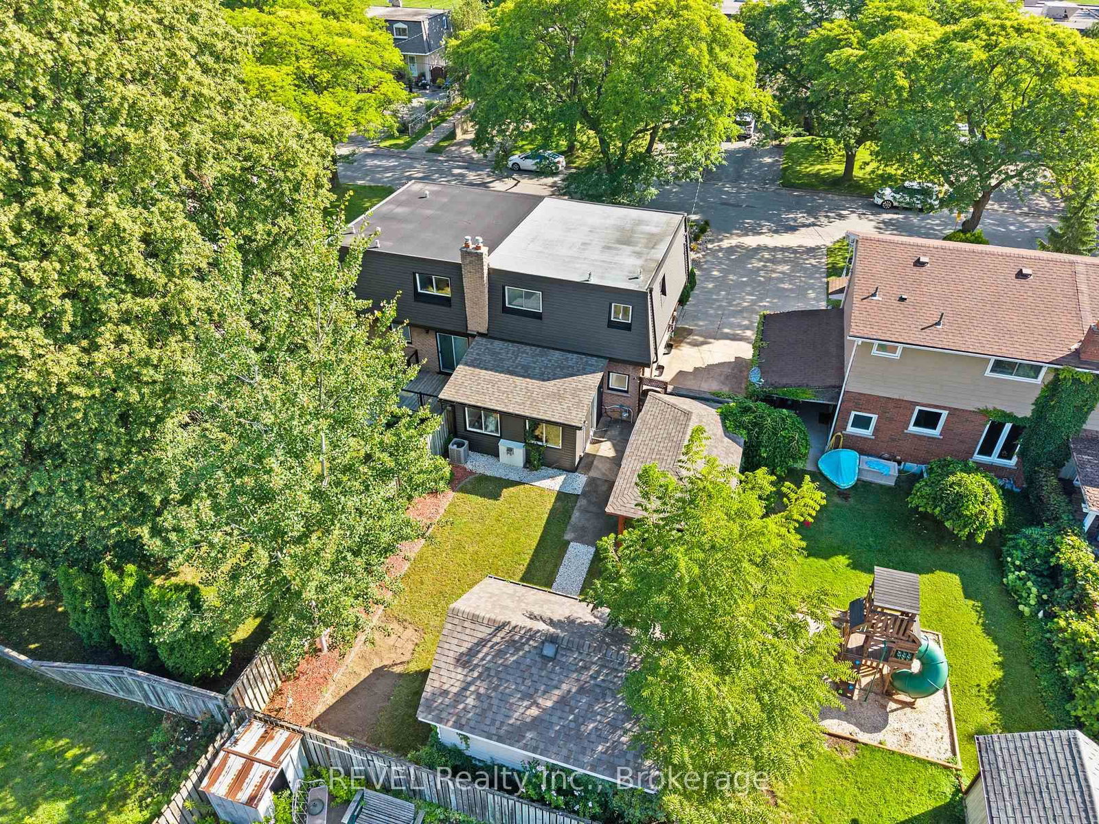 28 Black Knight Road • St. Catharines, ON photo 47