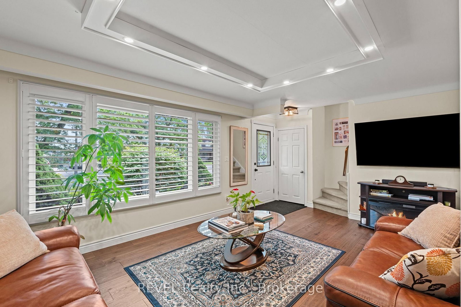 28 Black Knight Road • St. Catharines, ON photo 8