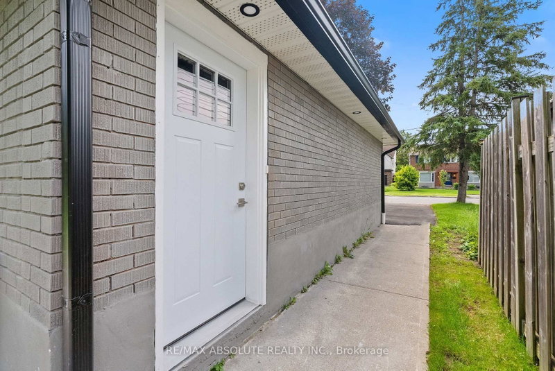 Unit B (basement) - 403 Pleasant Park Road