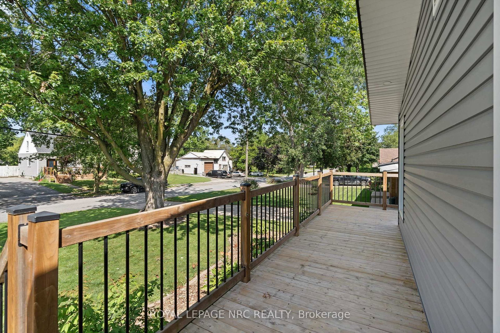 64 Welland Street N • Thorold, ON photo 20