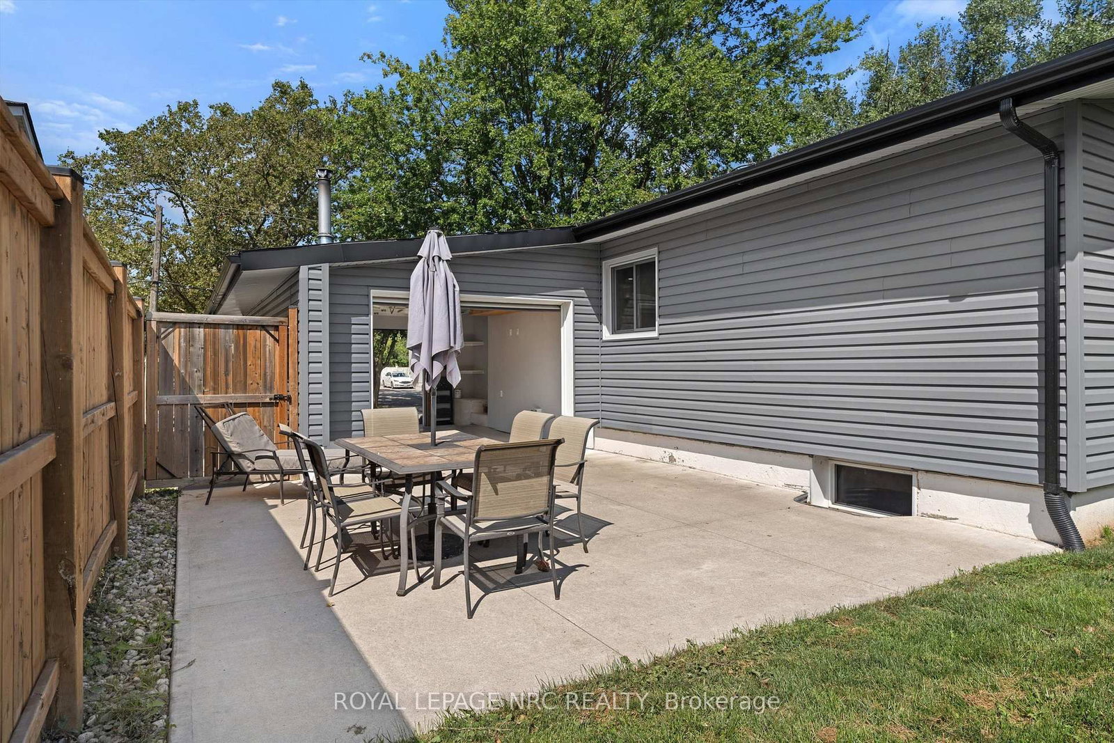 64 Welland Street N • Thorold, ON photo 37