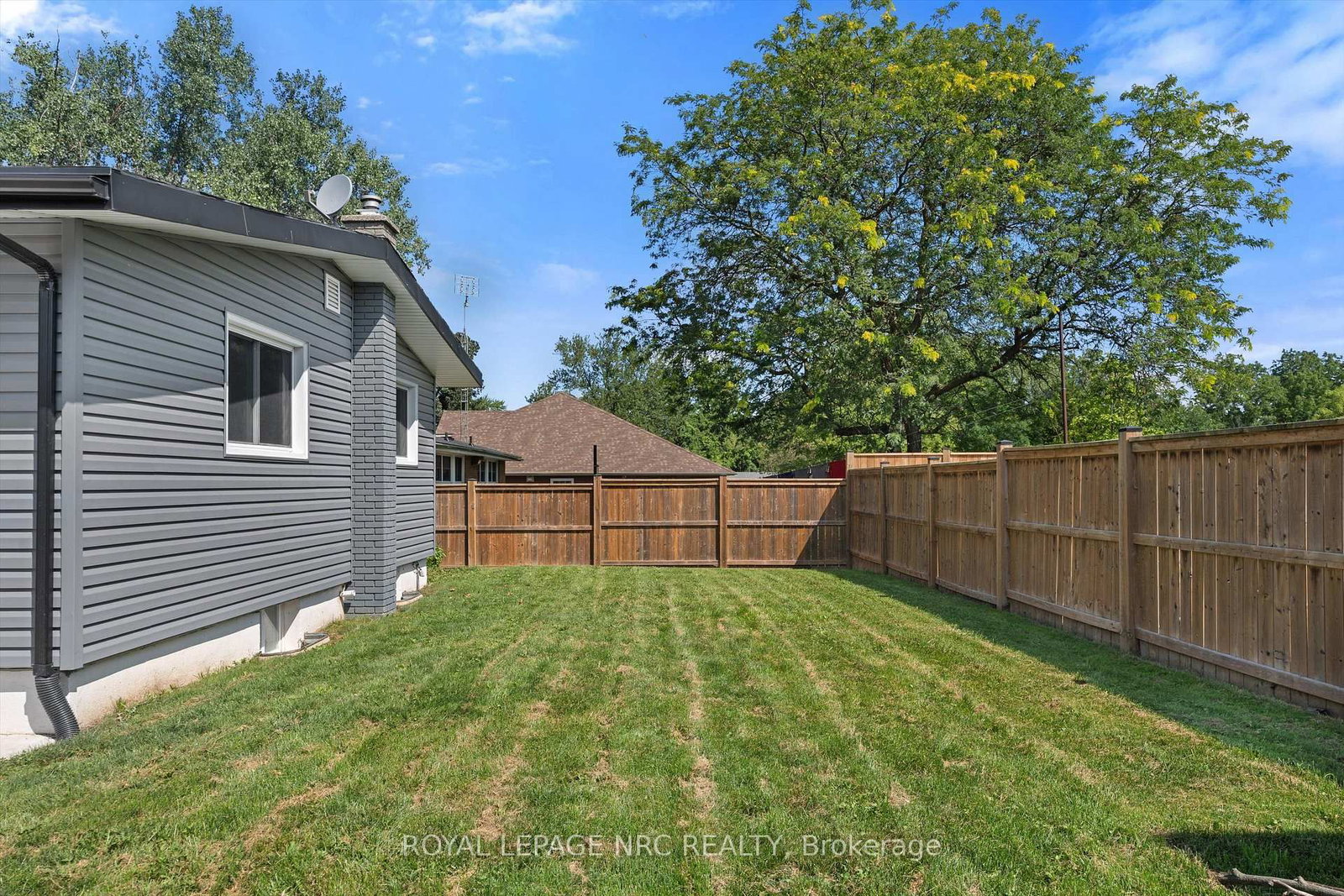 64 Welland Street N • Thorold, ON photo 39