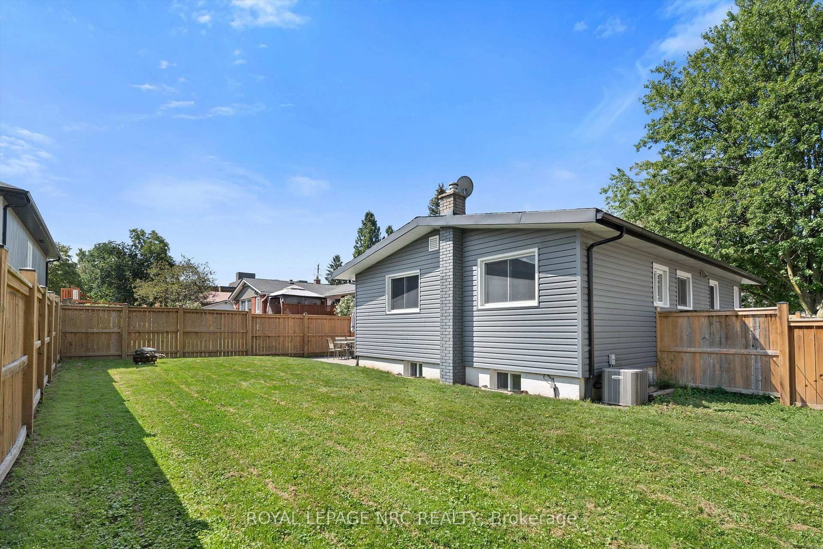 64 Welland Street N • Thorold, ON photo 40