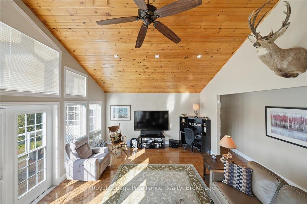 256 Peninsula Road • Havelock-Belmont-Methuen, ON photo 8