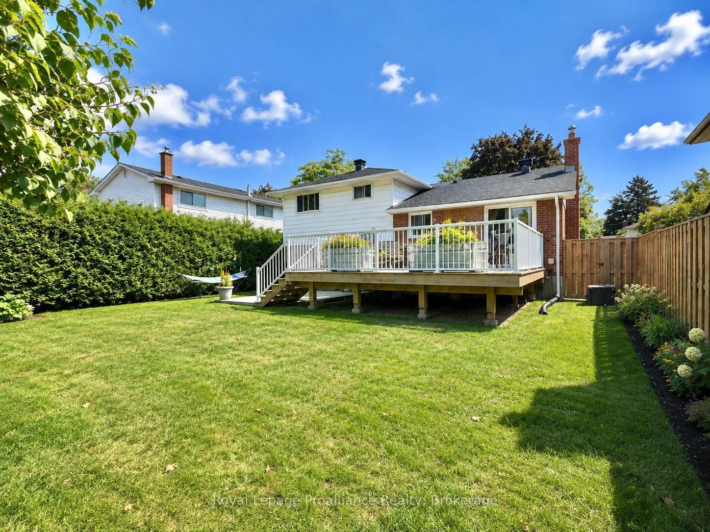 4 Richmond Grove • Belleville, ON photo 31