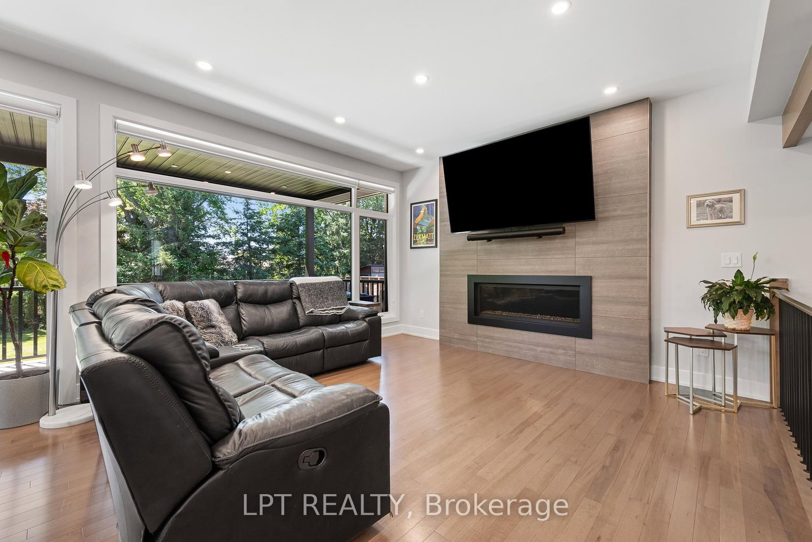 1740 ST BARBARA Street • Ottawa, ON photo 13
