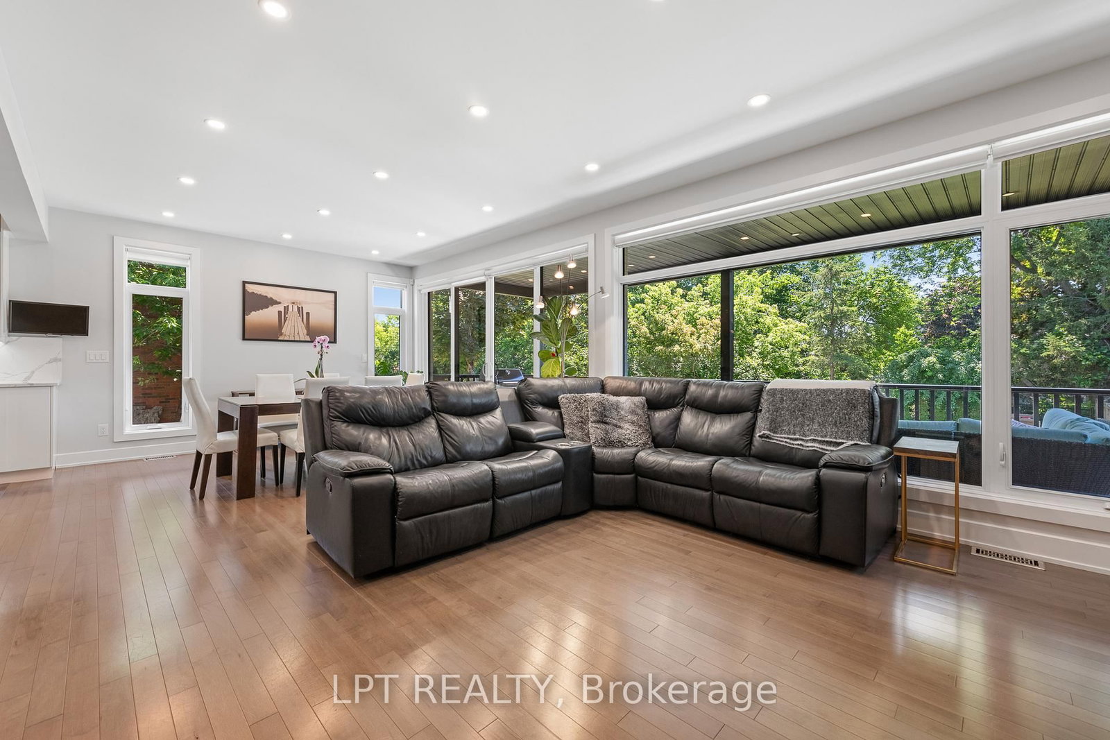 1740 ST BARBARA Street • Ottawa, ON photo 14