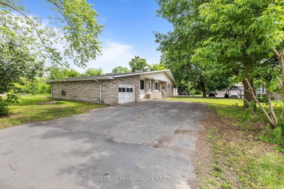 438 Voyageur Place • Russell, ON photo 2