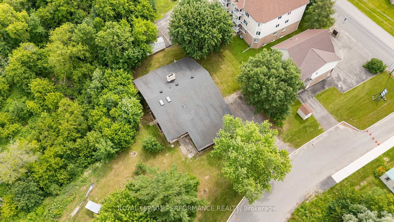 438 Voyageur Place • Russell, ON photo 42
