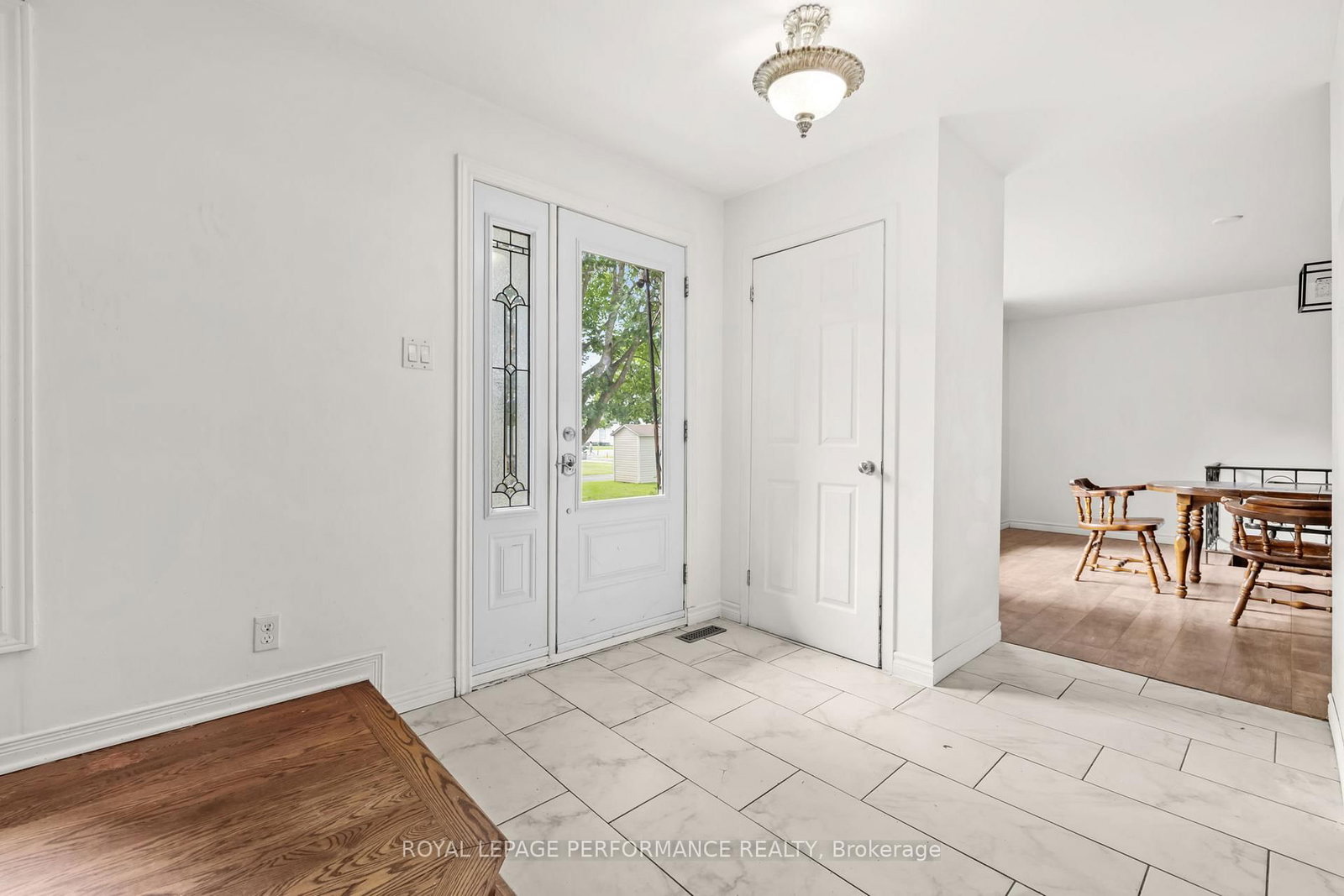438 Voyageur Place • Russell, ON photo 8