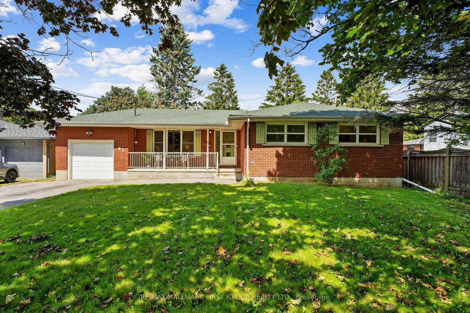 21 Gardiner Crescent • Cobourg, ON photo 1
