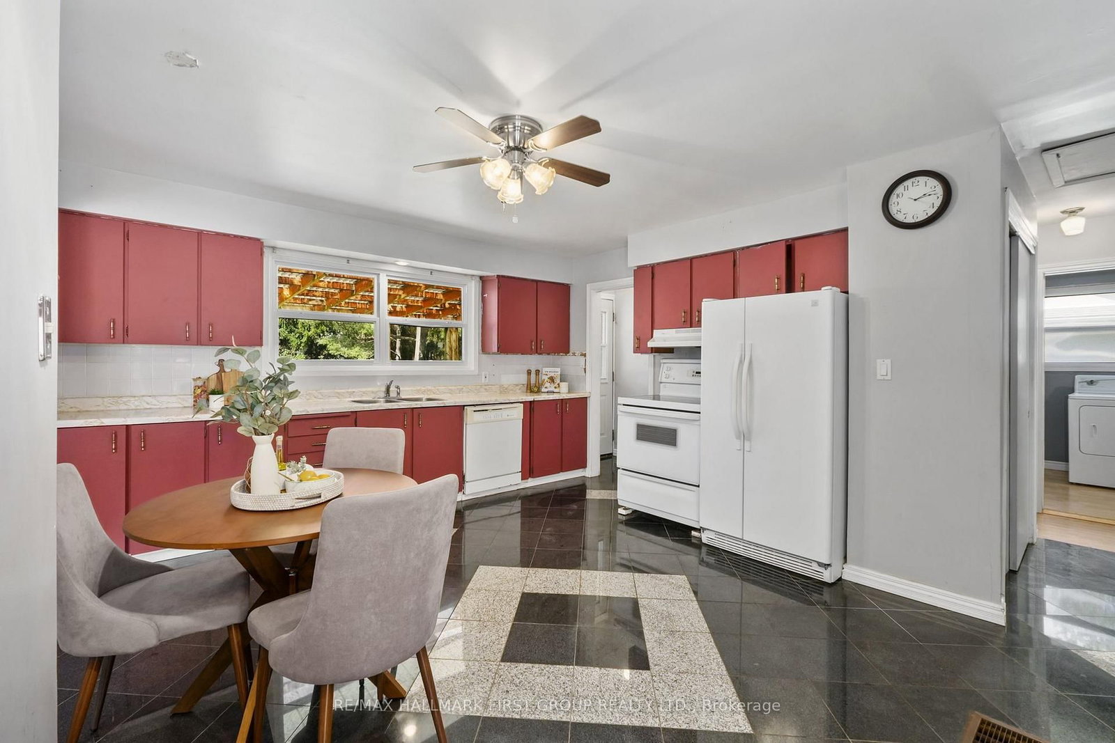 21 Gardiner Crescent • Cobourg, ON photo 11