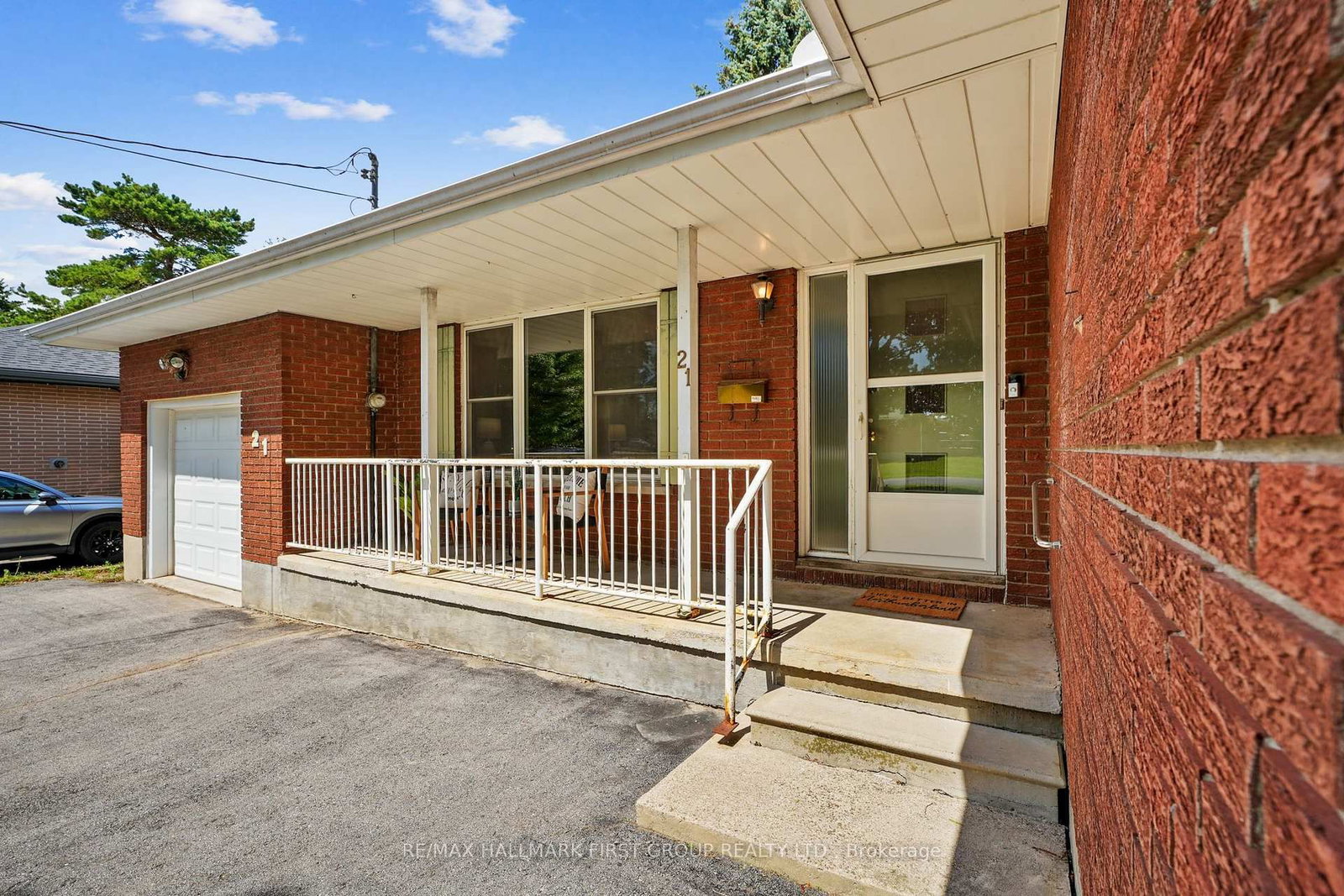21 Gardiner Crescent • Cobourg, ON photo 4