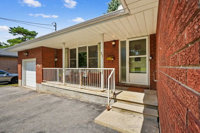 21 Gardiner Crescent • Cobourg, ON photo 4